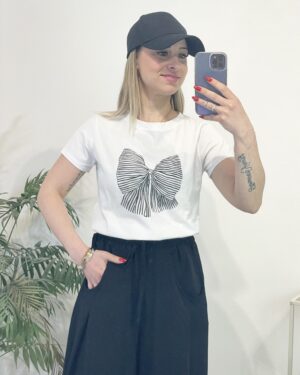 T-shirt fiocco