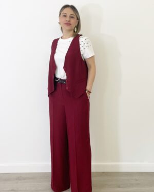 Completo donna bordeaux con gilet e pantaloni a palazzo – Margot Shop