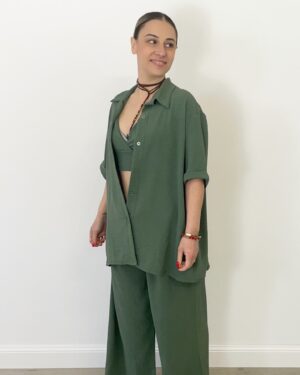 Completo verde militare 3 pezzi donna con camicia over, pantalone palazzo e top coordinato