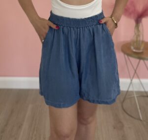 Shorts azzurri in cotone con elastico in vita