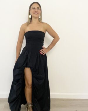 Abito lungo nero con corpetto liscio e spacco frontale Margot Shop