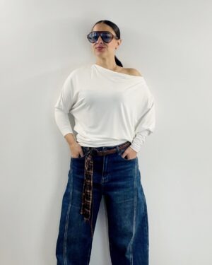 Maglia Bianca Scollo Barca elasticizzata donna